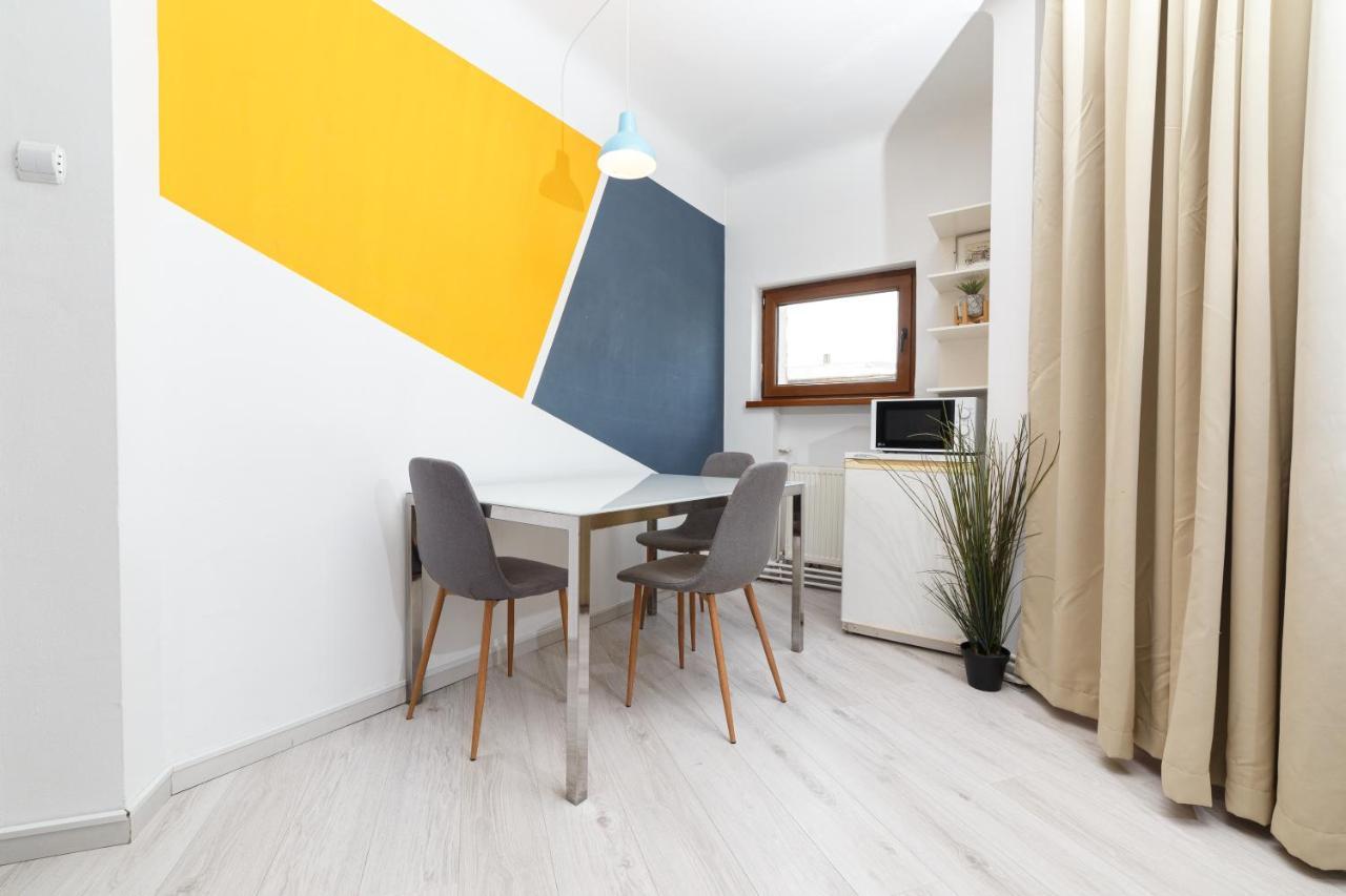 Color Apartments Franceza St Bucharest Exterior photo