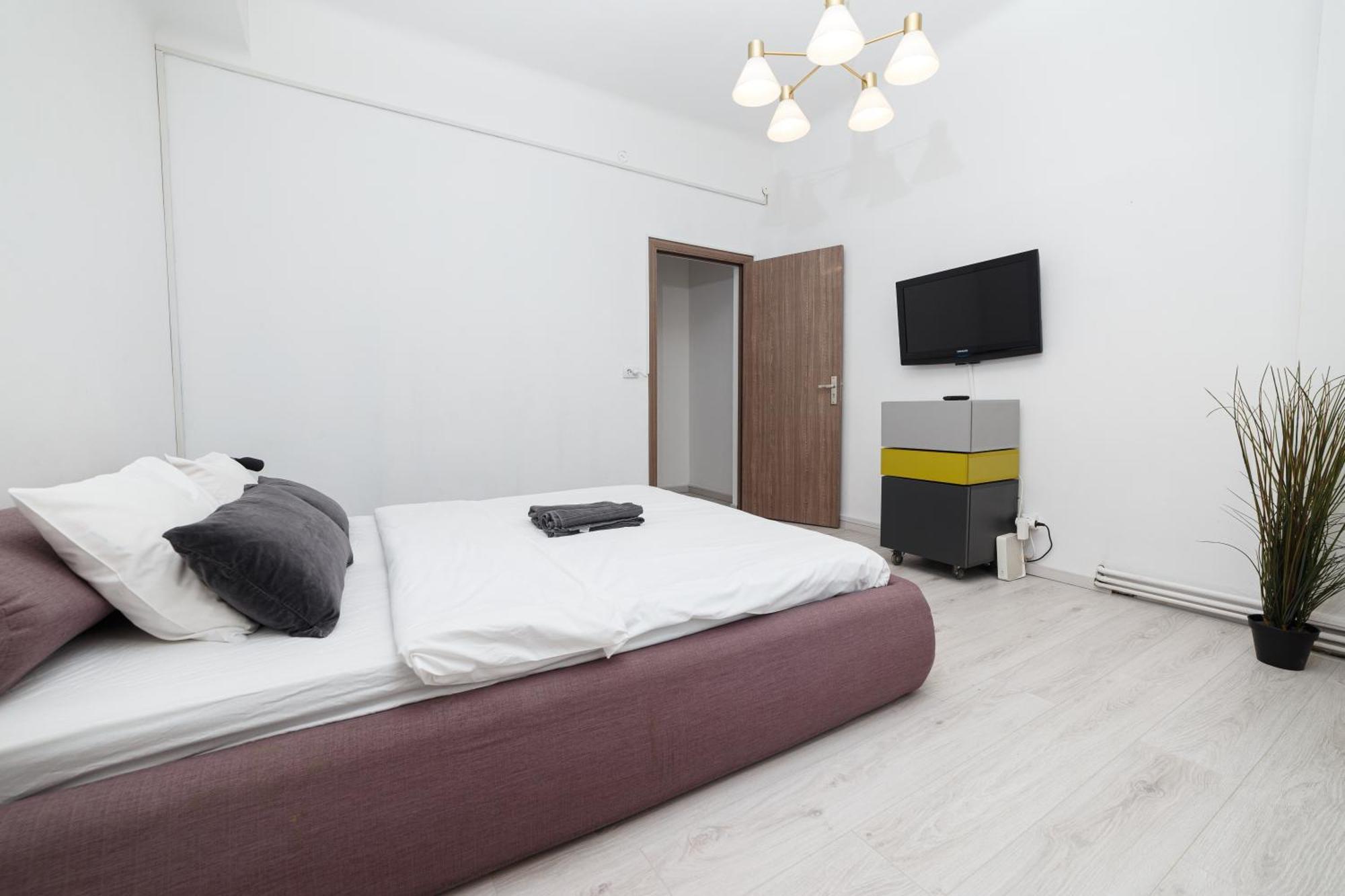 Color Apartments Franceza St Bucharest Exterior photo